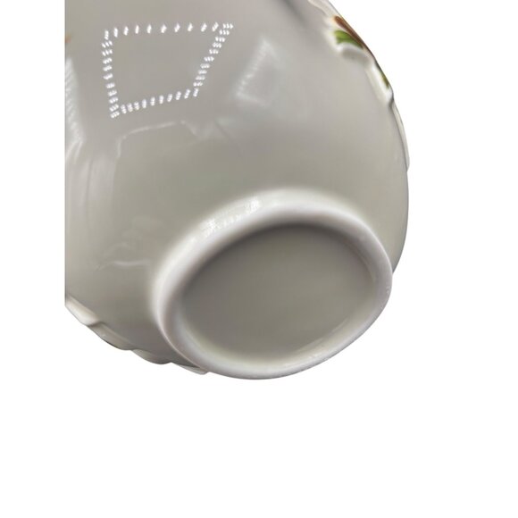 Christmas Porcelain Basket With Red Ribbon Design & Gold Trim Holiday Floral Pat - Picture 6 of 7